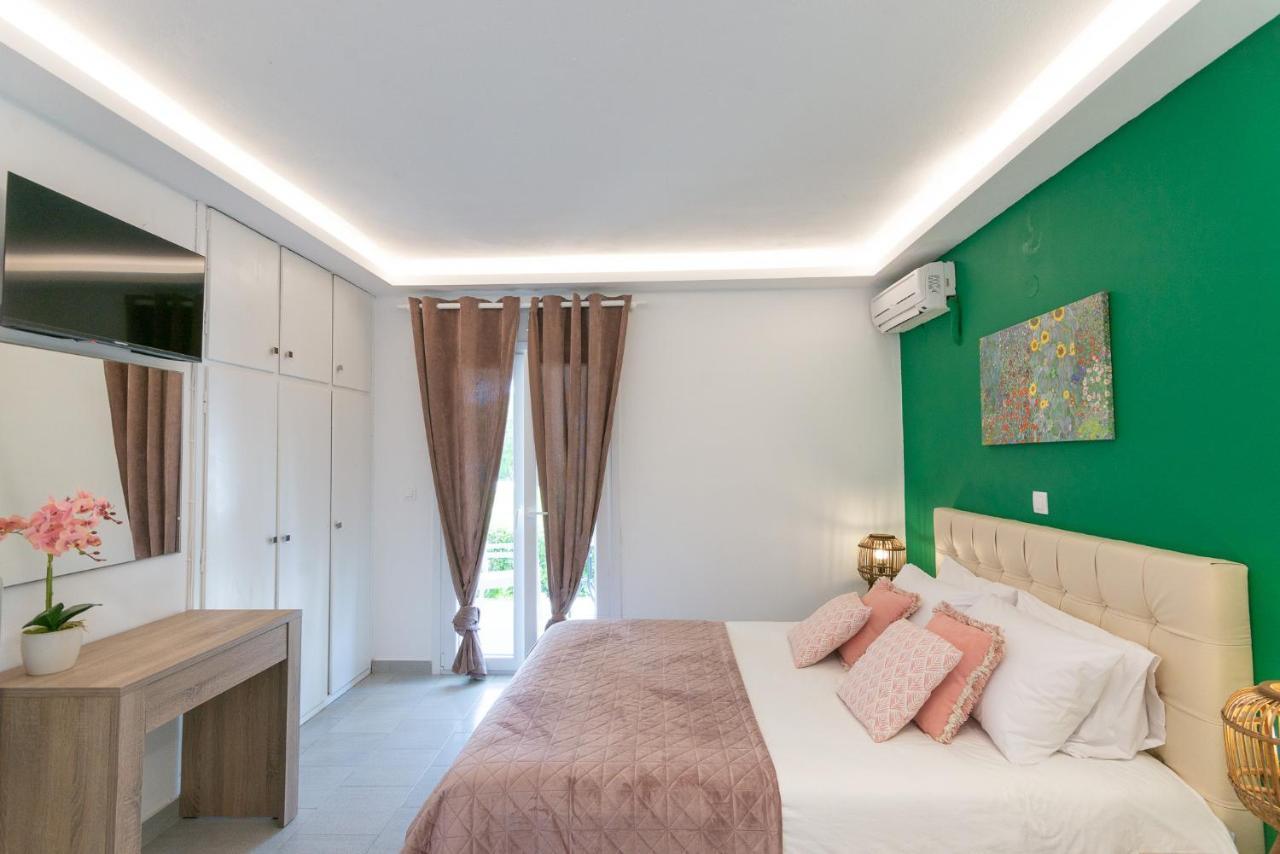 Aparthotel Zografia