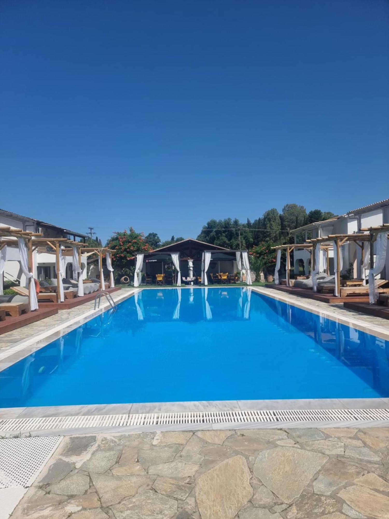 Zografia Aparthotel